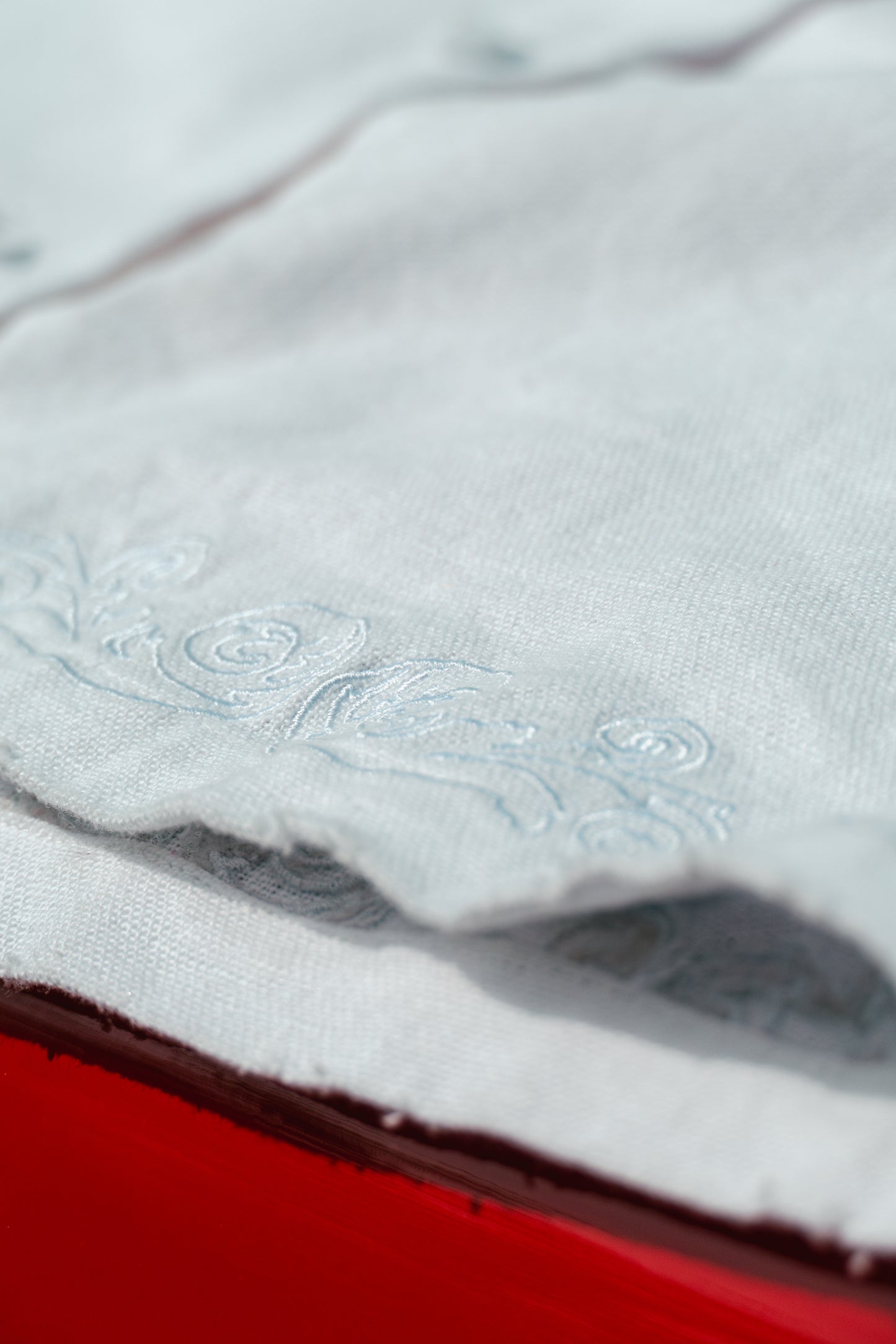 SAINTLY - ornament shirt