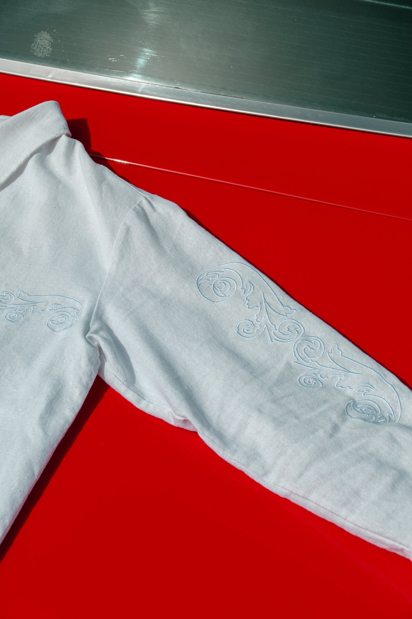 SAINTLY - ornament shirt